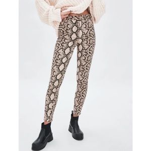 Zara Trafaluc Denim Collection snake print Hi Rise Skinny jeans small size
